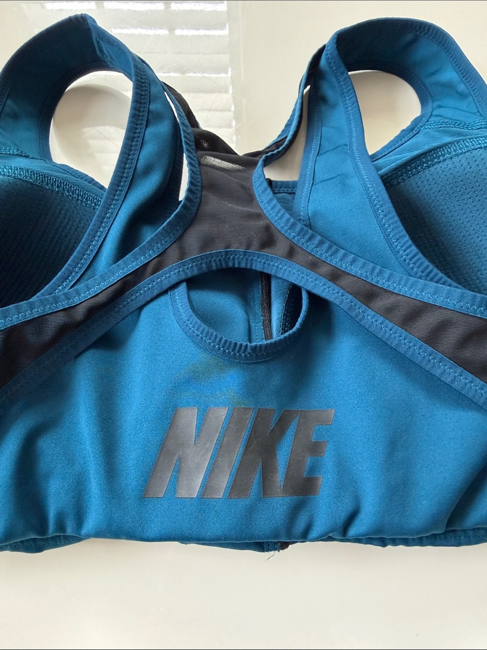 Nike Teal Blue Front-Zip Racerback Sports Bra with Black Panels - Picture 4 of 6